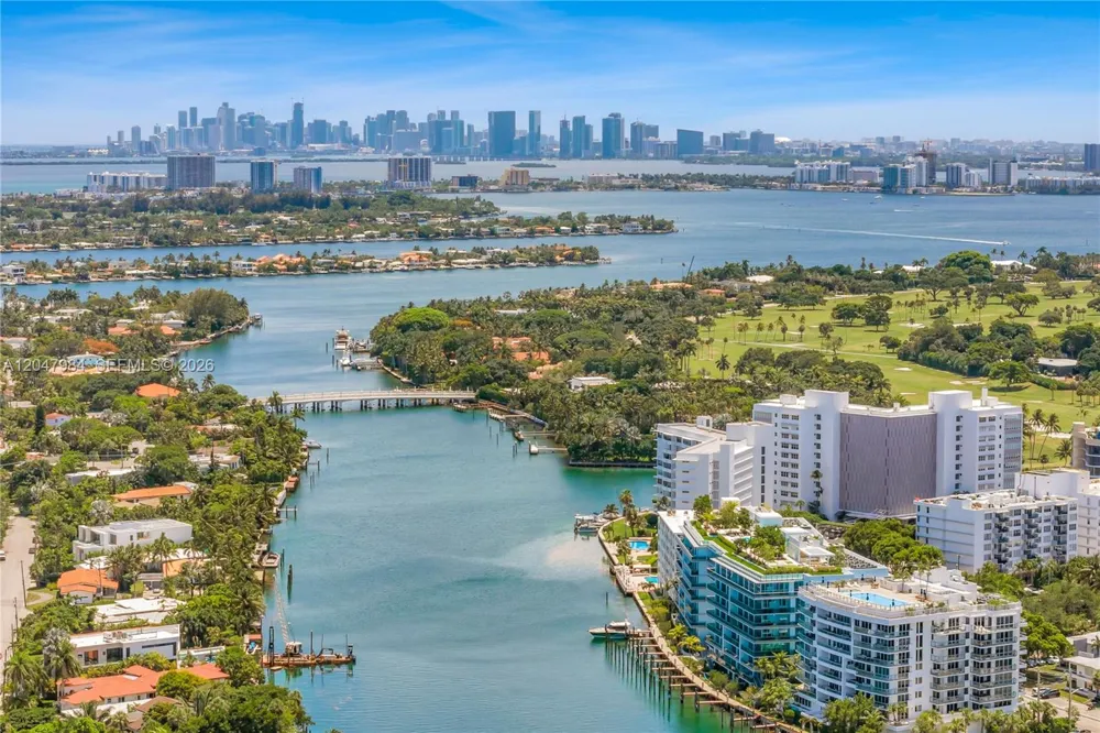9201 E Bay Harbour Drive #PH809 Bay Harbor Islands, FL 33154