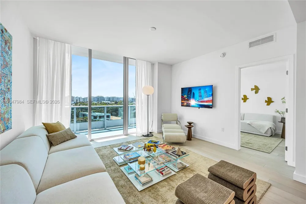 9201 E Bay Harbour Drive #PH809 Bay Harbor Islands, FL 33154