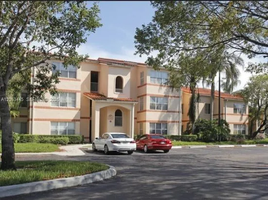 3310 Pinewalk Dr N #1825 Margate, FL 33063