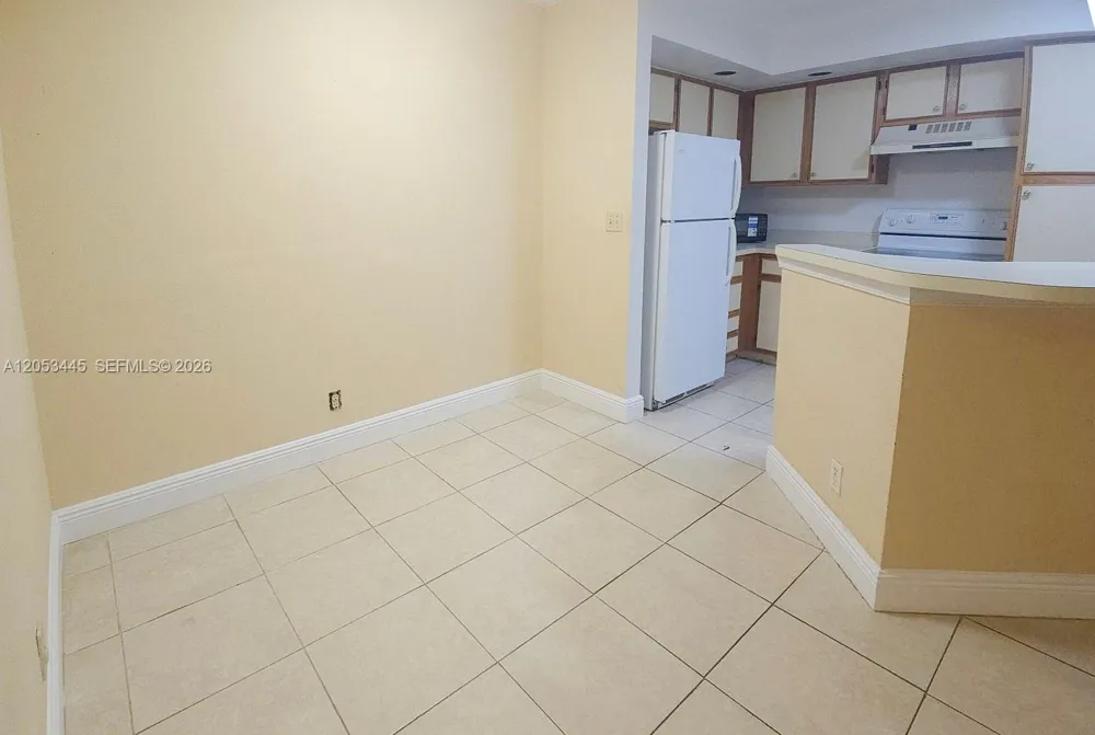 3310 Pinewalk Dr N #1825 Margate, FL 33063