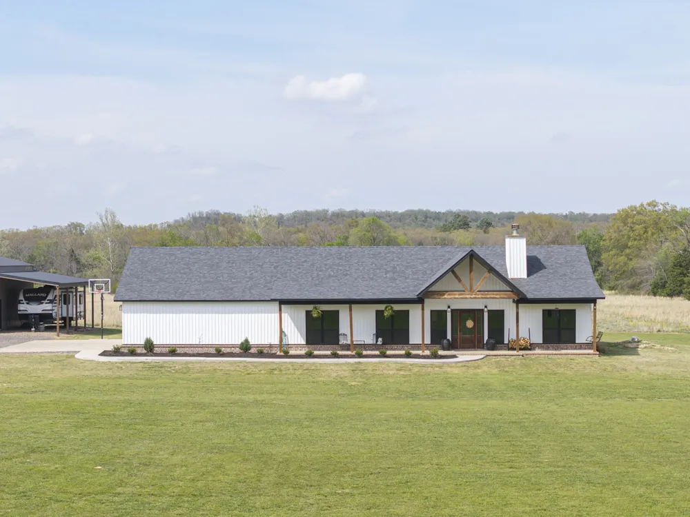 3107 E McKenzie Avenue Pocola, OK 74902