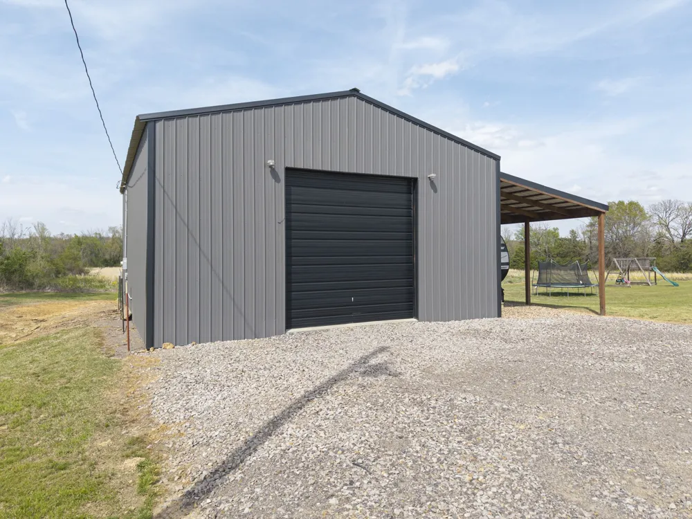 3107 E McKenzie Avenue Pocola, OK 74902