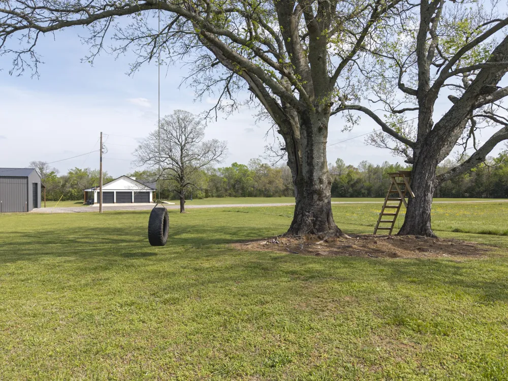 3107 E McKenzie Avenue Pocola, OK 74902