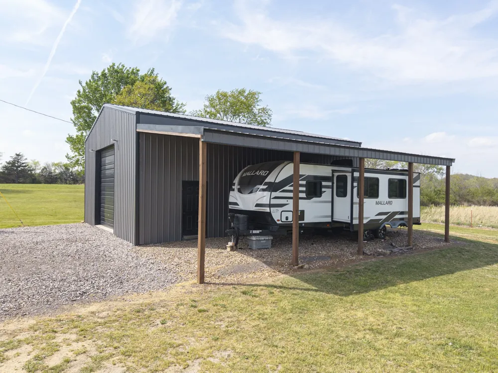 3107 E McKenzie Avenue Pocola, OK 74902