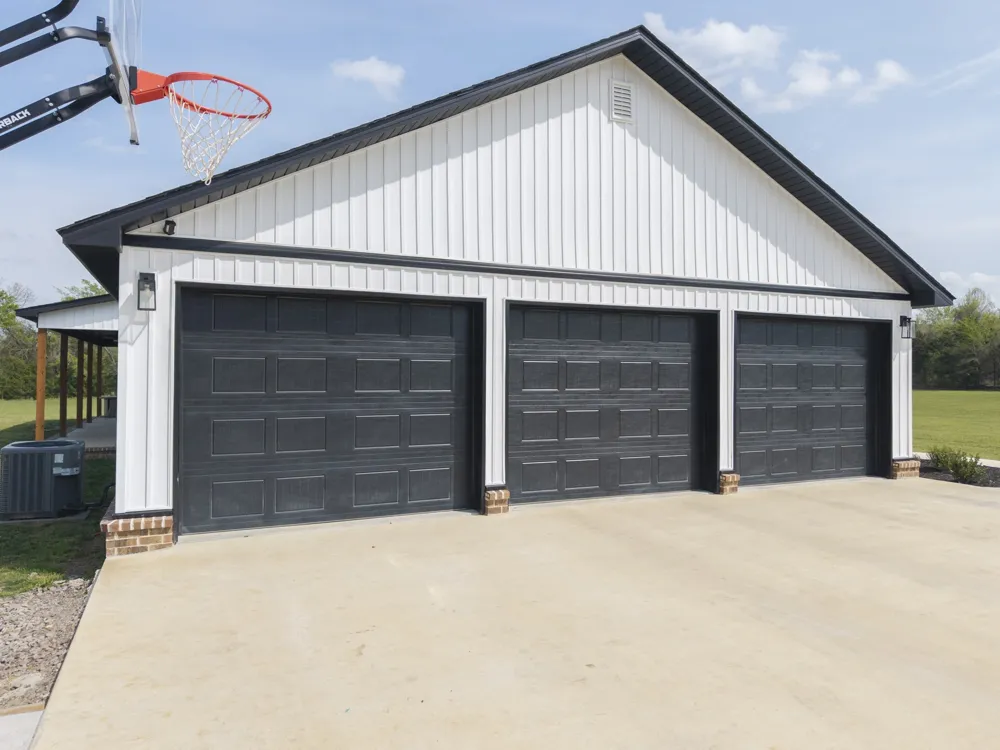3107 E McKenzie Avenue Pocola, OK 74902