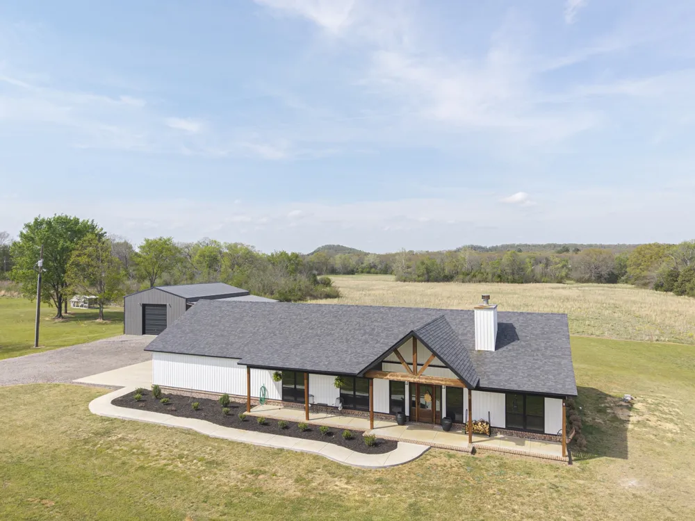 3107 E McKenzie Avenue Pocola, OK 74902