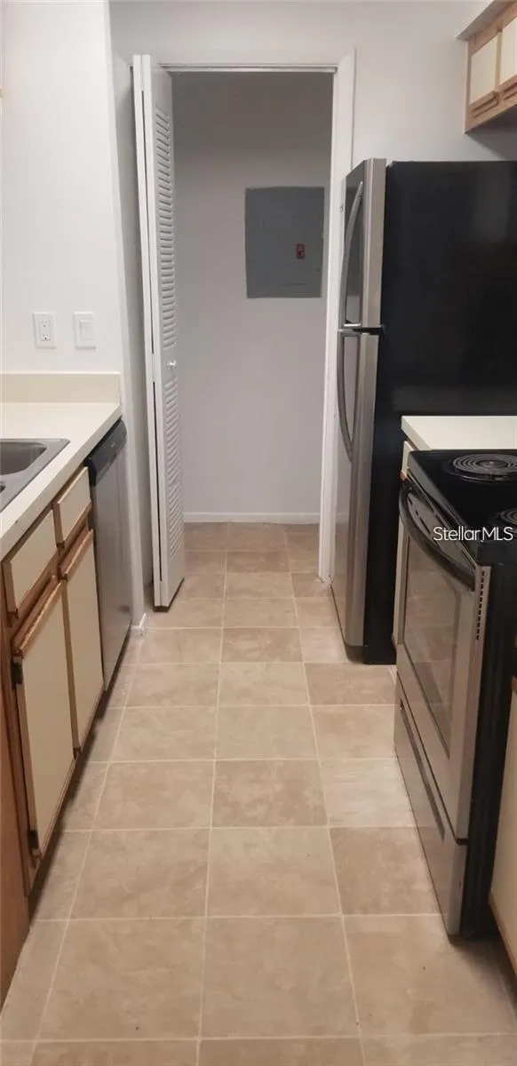 246 AFTON SQUARE #105 Altamonte Springs, FL 32714