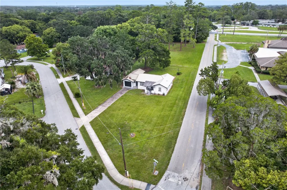 5514 SE HAMES ROAD Belleview, FL 34420