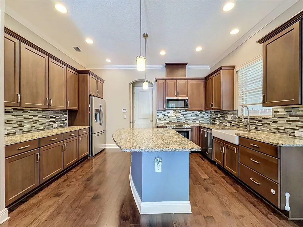 112 S BUNGALOW PARK AVENUE #1 Tampa, FL 33609