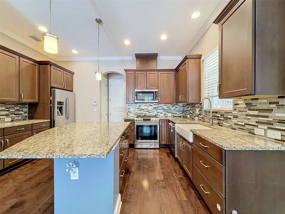 112 S BUNGALOW PARK AVENUE #1 Tampa, FL 33609