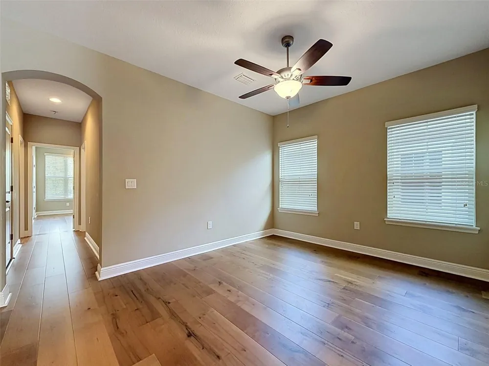 112 S BUNGALOW PARK AVENUE #1 Tampa, FL 33609