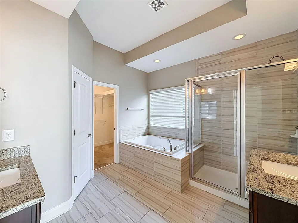 112 S BUNGALOW PARK AVENUE #1 Tampa, FL 33609