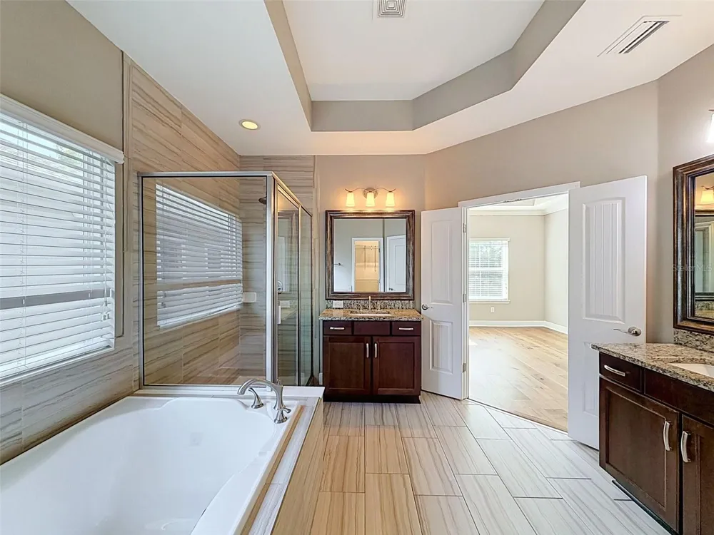112 S BUNGALOW PARK AVENUE #1 Tampa, FL 33609