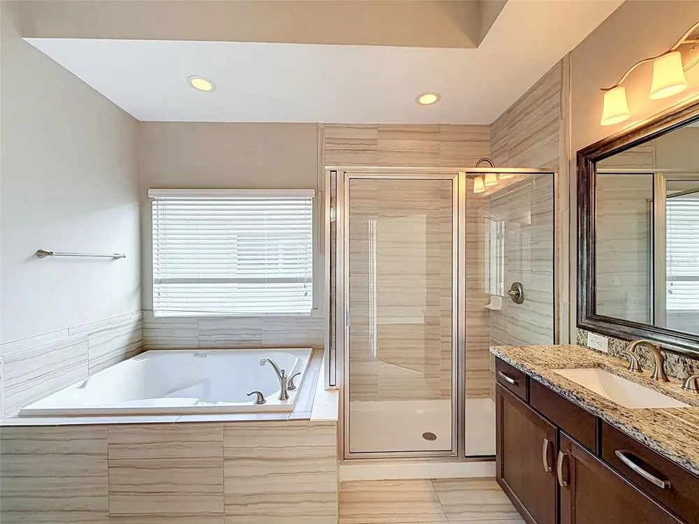 112 S BUNGALOW PARK AVENUE #1 Tampa, FL 33609