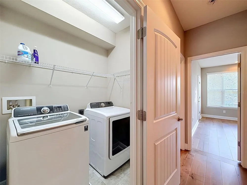 112 S BUNGALOW PARK AVENUE #1 Tampa, FL 33609
