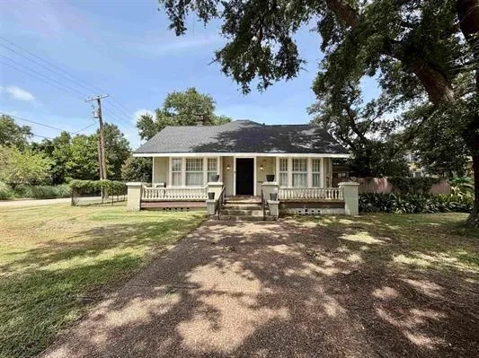 233 7th Street Beaumont, TX 77702