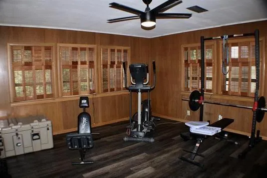233 7th Street Beaumont, TX 77702