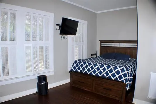 233 7th Street Beaumont, TX 77702