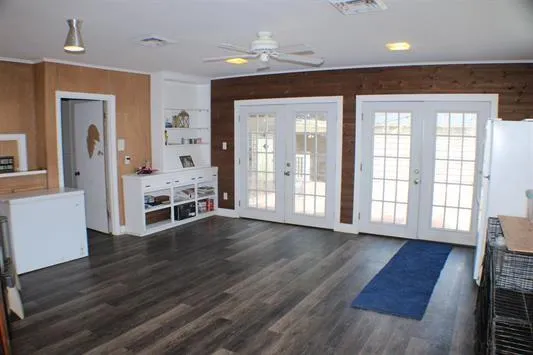 233 7th Street Beaumont, TX 77702
