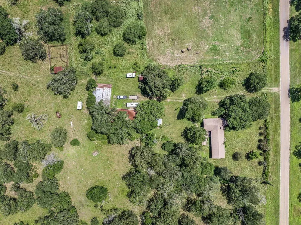 1219 Hattermann Lane Weimar, TX 78962