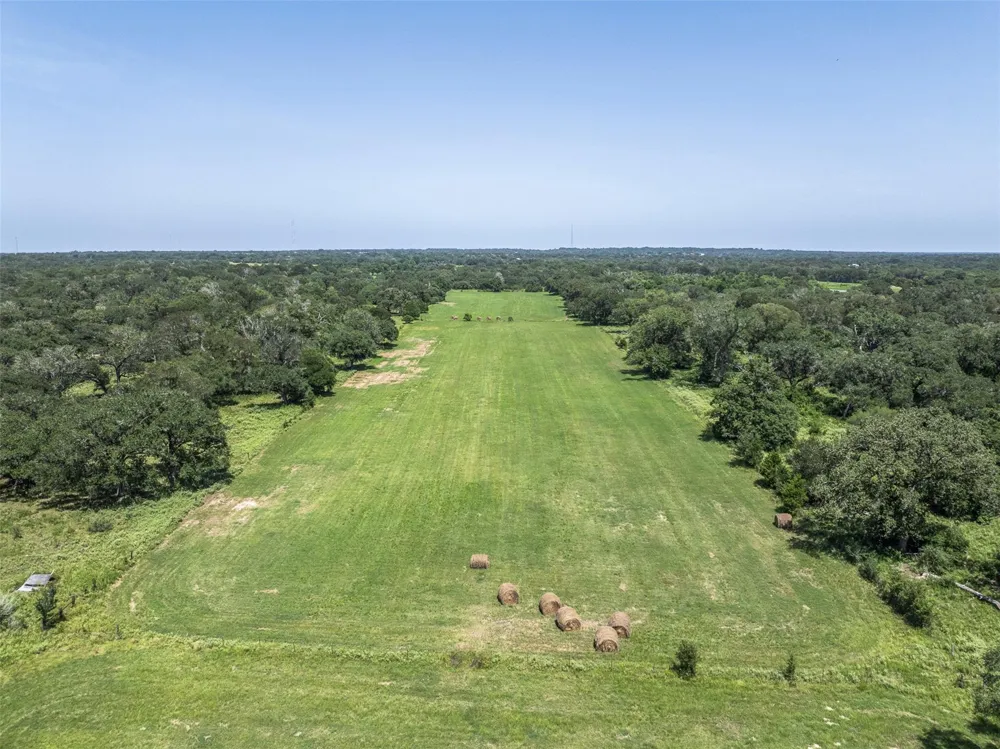 1219 Hattermann Lane Weimar, TX 78962
