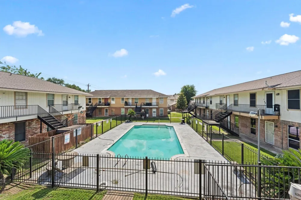 3316 Burke Road #43 Pasadena, TX 77504