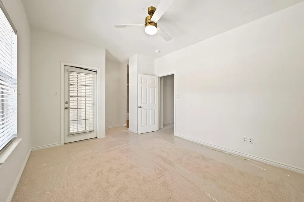 114 Forest Drive College Station, TX 77840