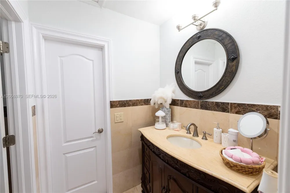 12040 SW 43rd St #12040 Miami, FL 33175