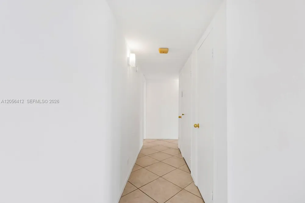 10101 E Bay Harbor Dr #504 Bay Harbor Islands, FL 33154