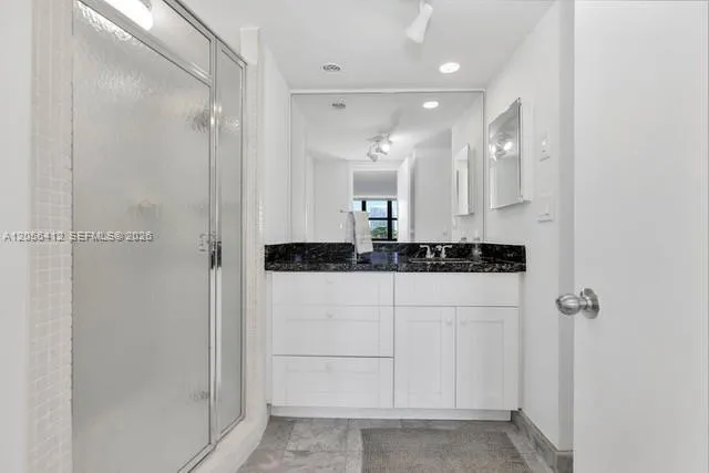 10101 E Bay Harbor Dr #504 Bay Harbor Islands, FL 33154