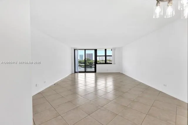 10101 E Bay Harbor Dr #504 Bay Harbor Islands, FL 33154