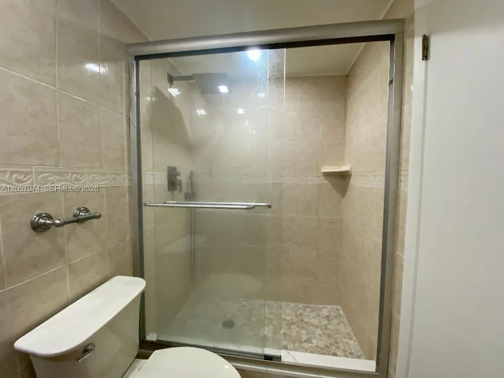 401 SE 3rd St #405 Dania Beach, FL 33004