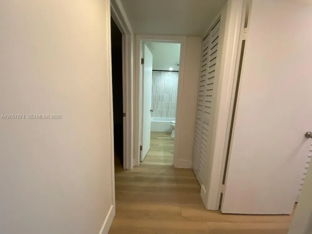 401 SE 3rd St #405 Dania Beach, FL 33004