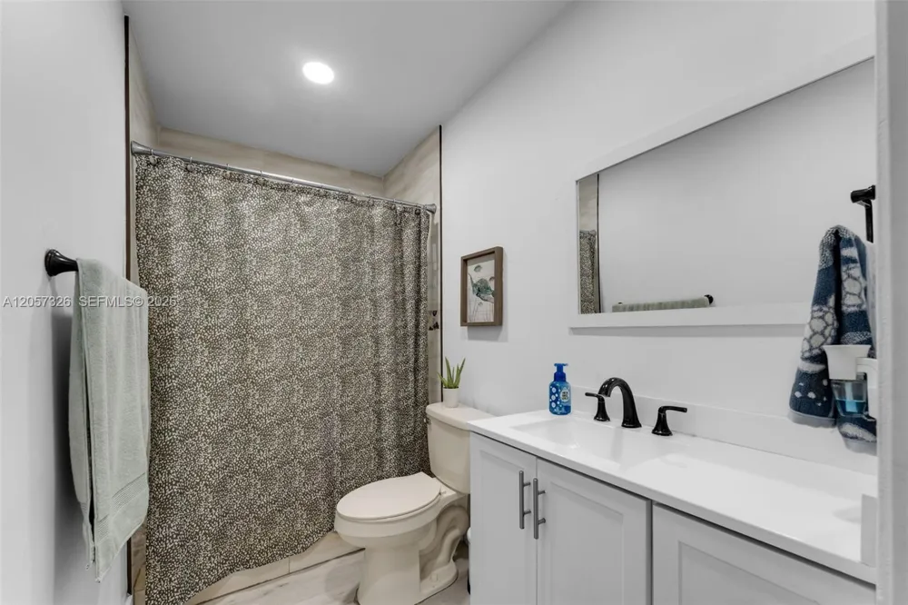 23170 SW 155th Ave Miami, FL 33170
