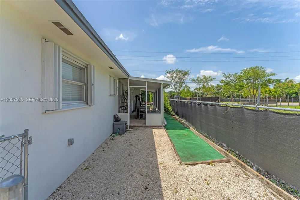 23170 SW 155th Ave Miami, FL 33170