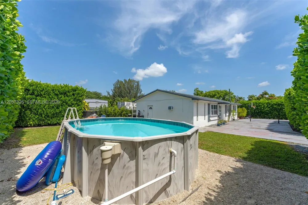 23170 SW 155th Ave Miami, FL 33170
