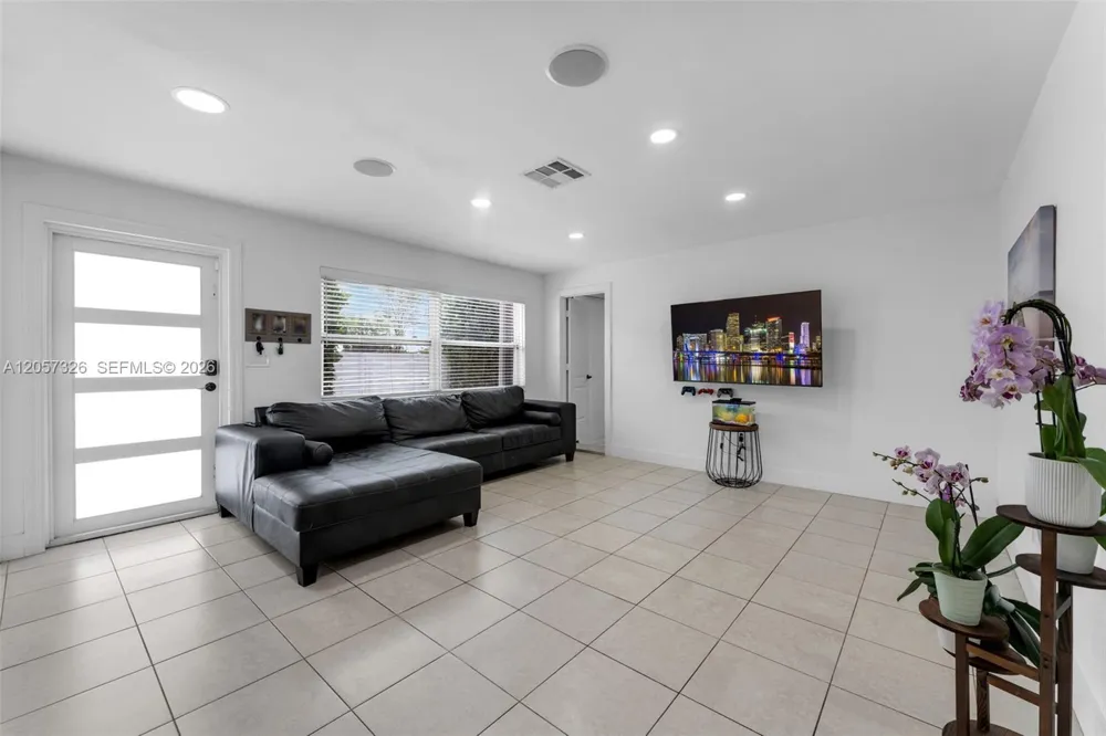 23170 SW 155th Ave Miami, FL 33170