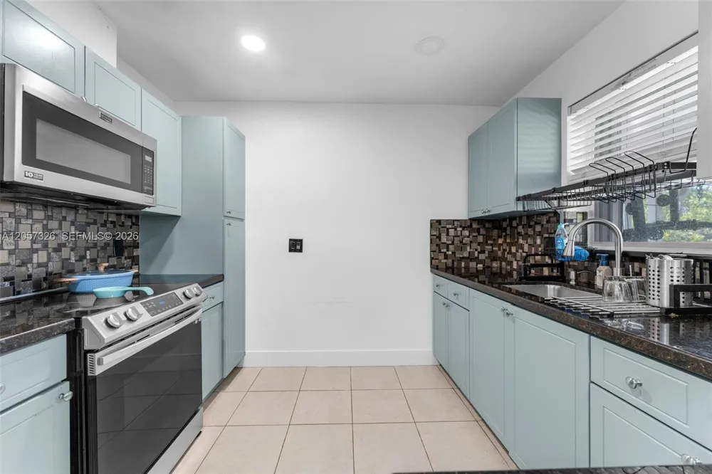 23170 SW 155th Ave Miami, FL 33170