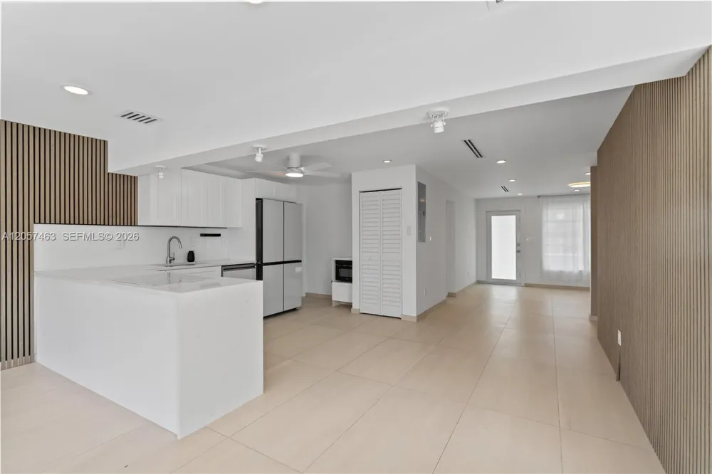 2706 Scott St #00 Hollywood, FL 33020
