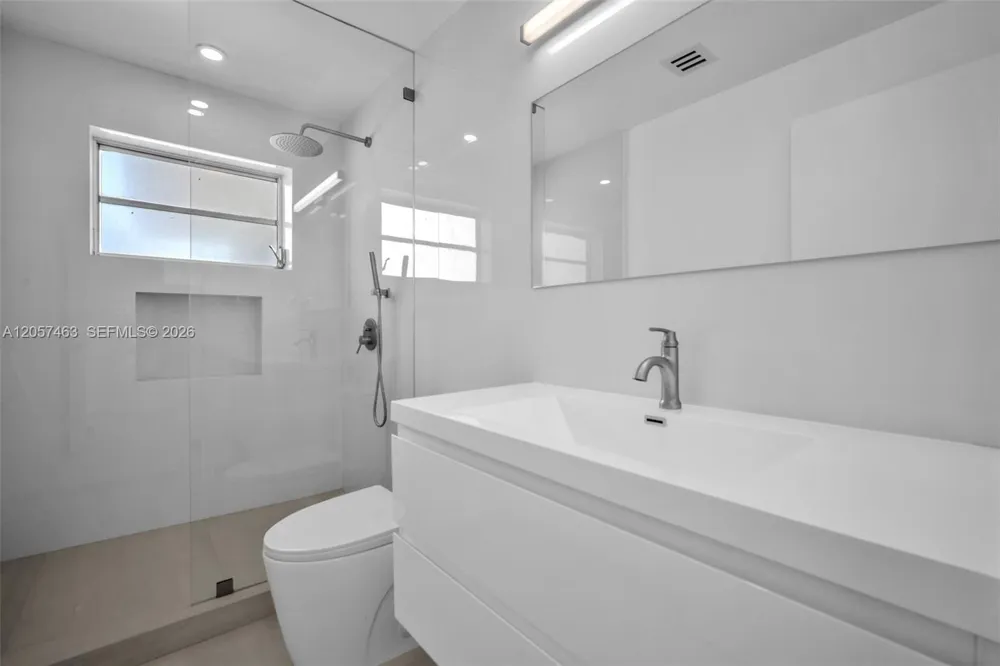 2706 Scott St #00 Hollywood, FL 33020