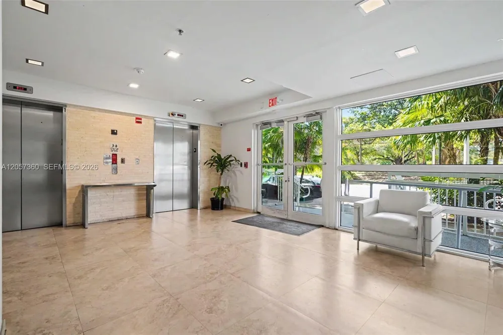 816 NW 11th St #402 Miami, FL 33136