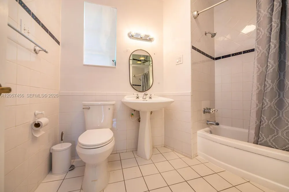 9520 E Broadview Dr Bay Harbor Islands, FL 33154