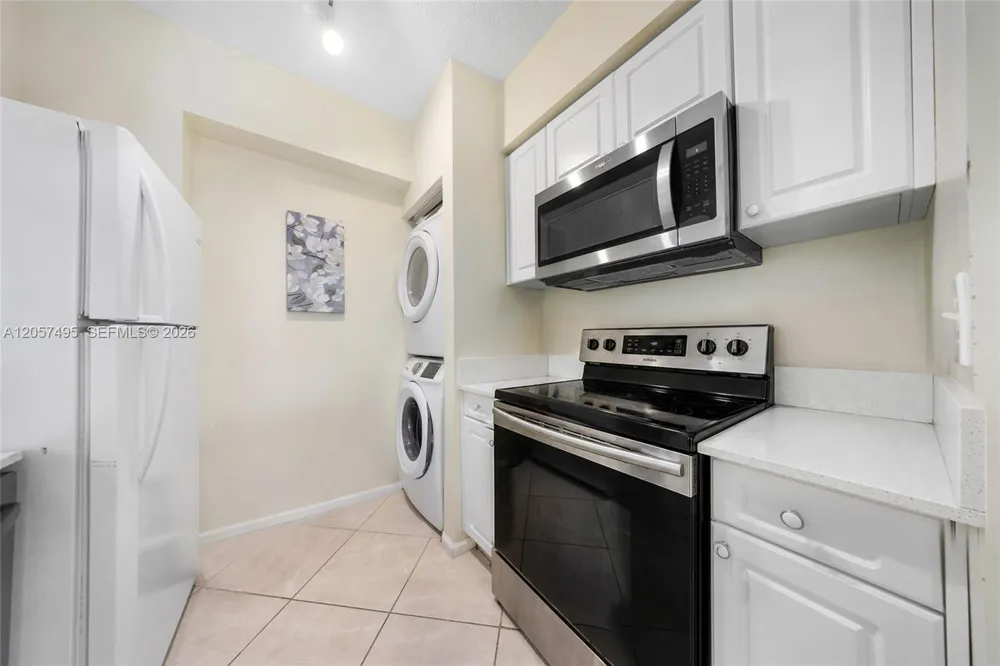 17145 Bay Rd #4301 Sunny Isles Beach, FL 33160