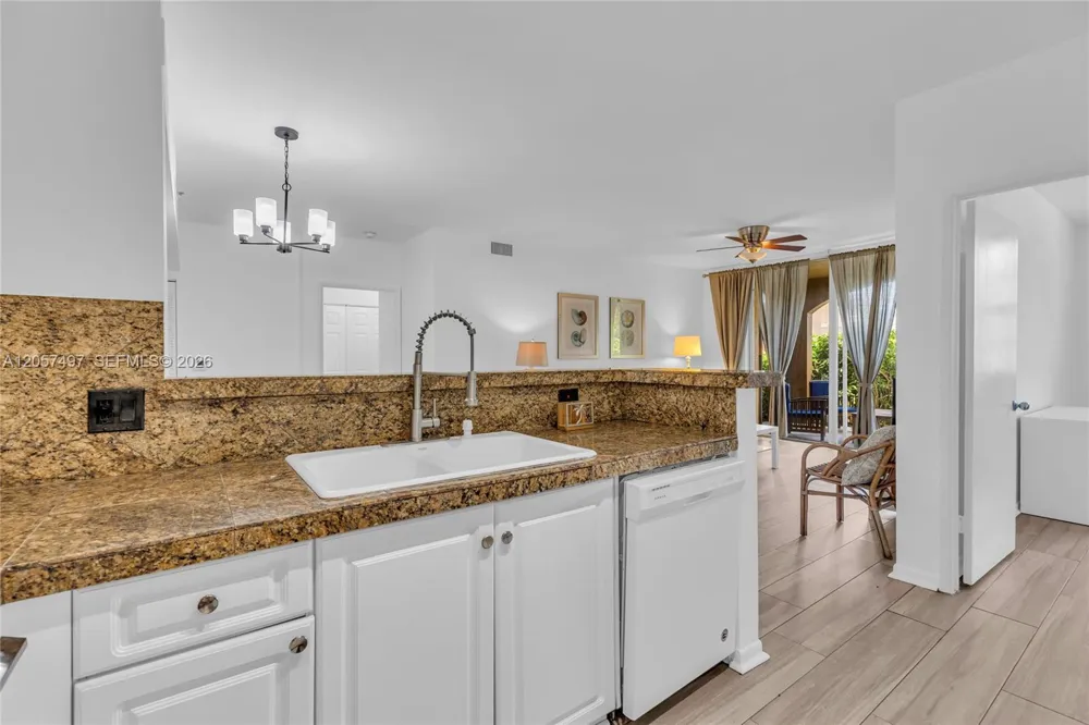 19501 E Country Club Dr #9101 Aventura, FL 33180