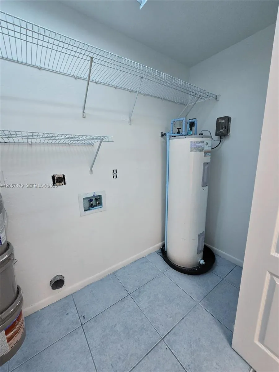 2816 9 TH SW Lehigh Acres, FL 33976