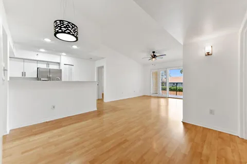 140 Yacht Club Way #307