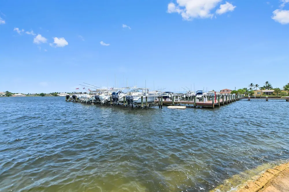 140 Yacht Club Way #307 Hypoluxo, FL 33462