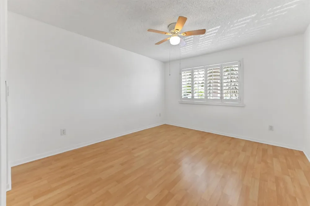 140 Yacht Club Way #307 Hypoluxo, FL 33462