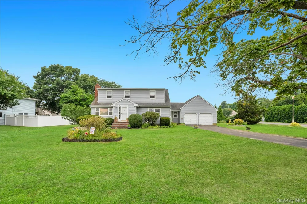 274 Johnson Avenue Sayville, NY 11782