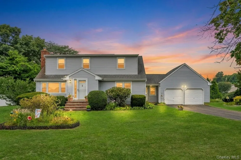 274 Johnson Avenue Sayville, NY 11782